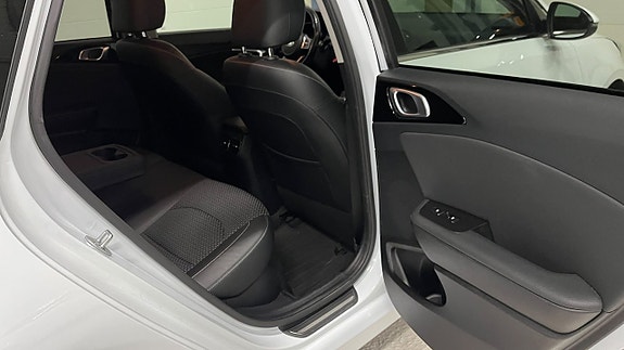 Kia Ceed 21 of 30