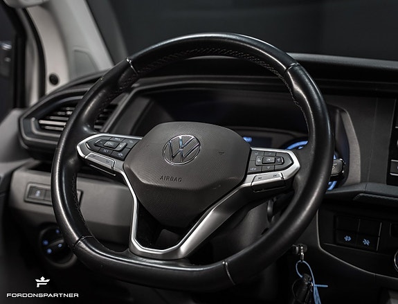 Volkswagen Transporter 16 of 27