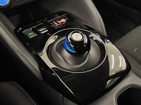 Nissan Leaf 8 of 18