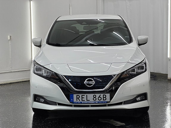 Nissan Leaf 2 of 18