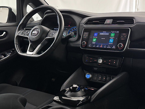 Nissan Leaf 16 of 18