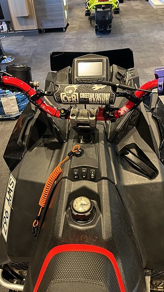 Polaris 850 RMK Khaos-Shorty OMG LEV! 6 of 6