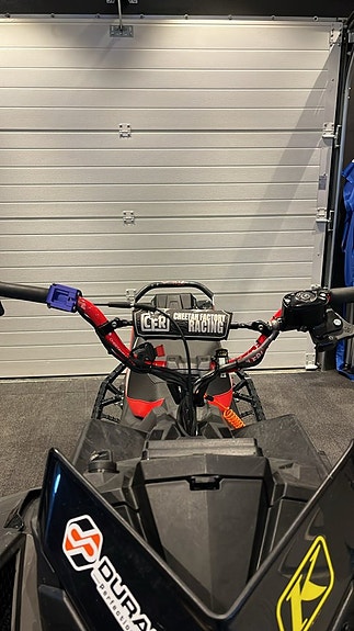 Polaris 850 RMK Khaos-Shorty OMG LEV! 5 of 6