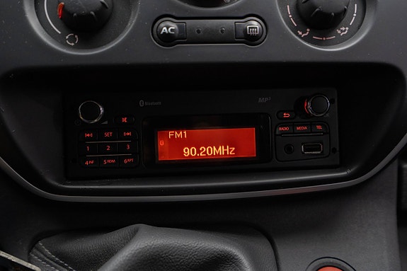Renault Kangoo Express 17 of 17