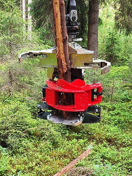 Trädklipp Farmikko 221TCE med e-control