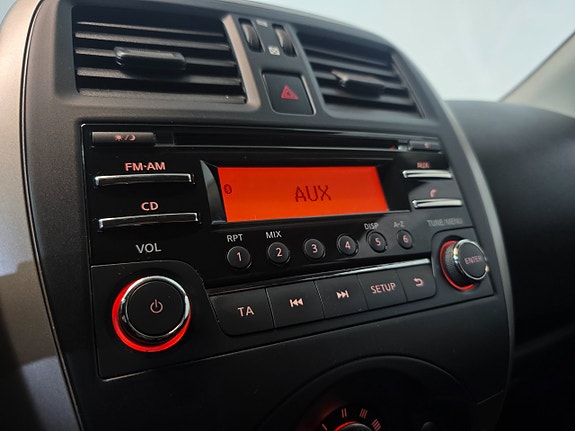 Nissan Micra 15 of 19