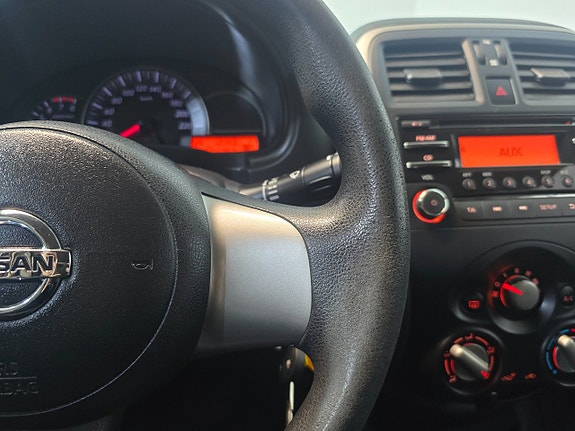 Nissan Micra 14 of 19