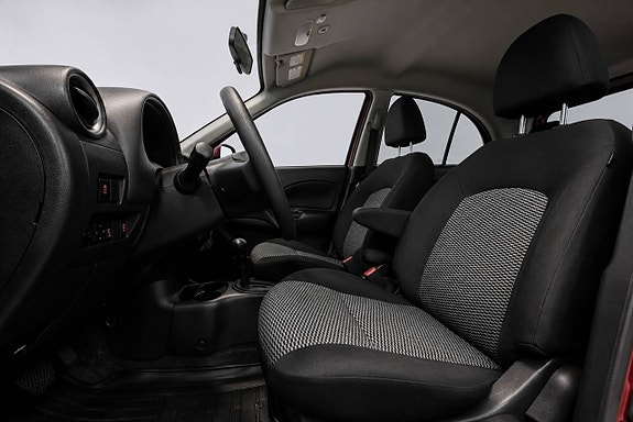 Nissan Micra 7 of 19