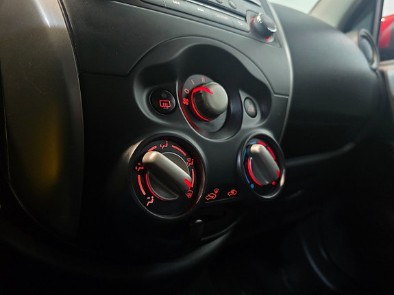 Nissan Micra 16 of 19