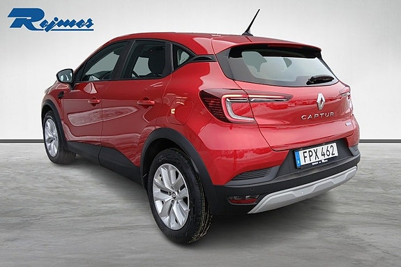 Renault Captur 2 of 18