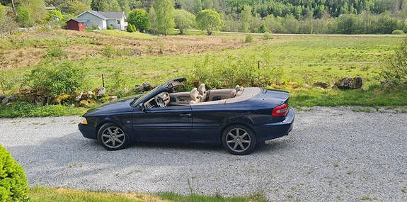 Volvo C70 4 of 7