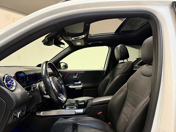 Mercedes-Benz GLB250 10 of 20