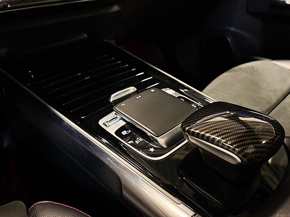 Mercedes-Benz GLB250 16 of 20
