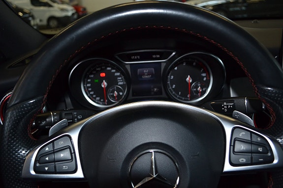 Mercedes-Benz CLA180 9 of 15