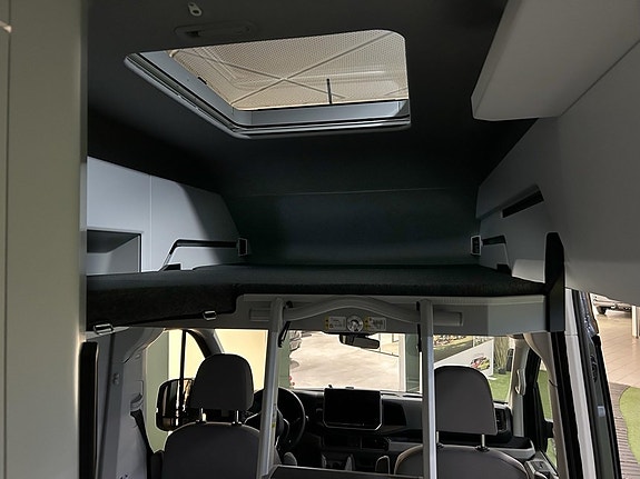 Volkswagen California 13 of 15