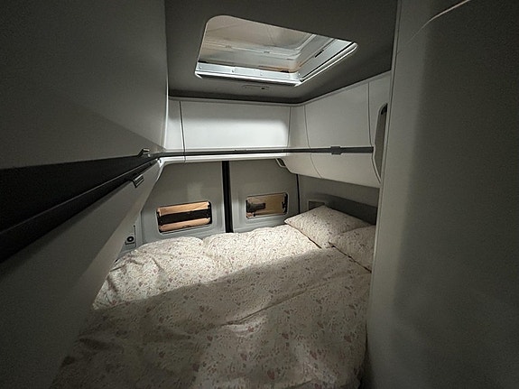 Volkswagen California 11 of 15
