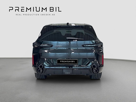 BMW XM 3 of 5