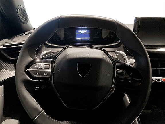 Peugeot 2008 7 of 15