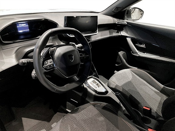 Peugeot 2008 4 of 5