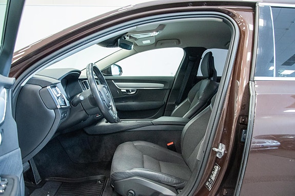 Volvo S90 10 of 25