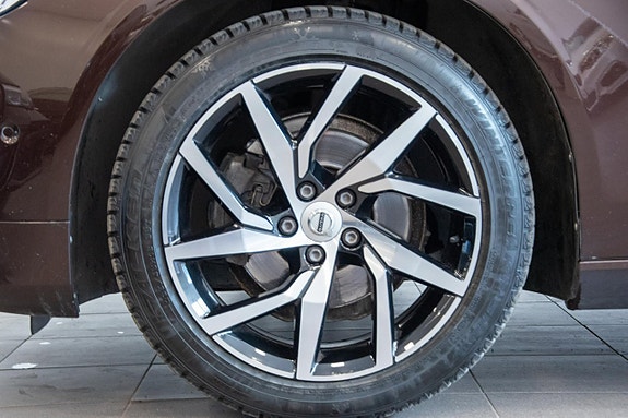 Volvo S90 25 of 25