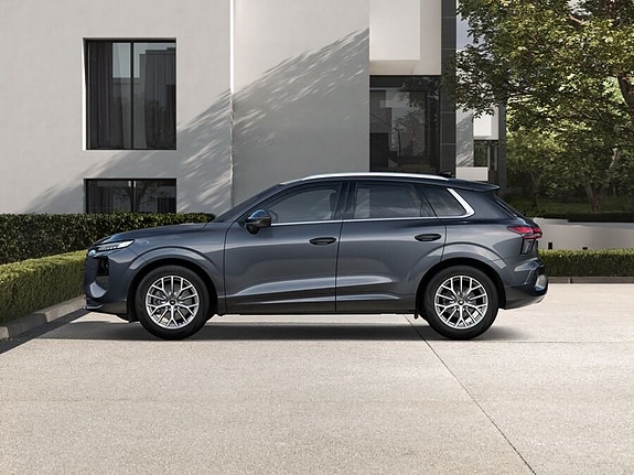 Audi Q3 4 of 9