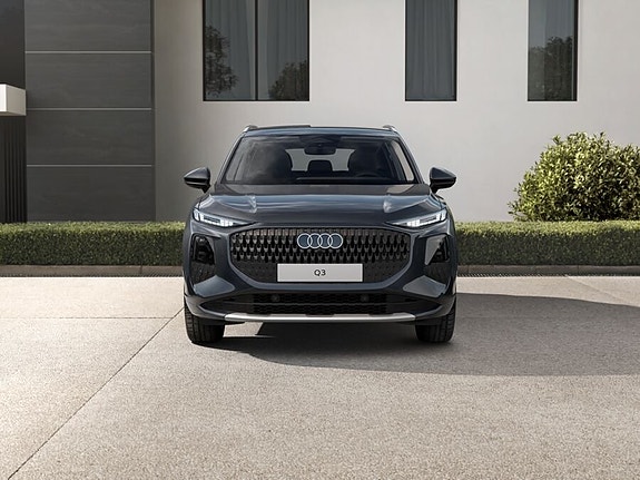 Audi Q3 3 of 9