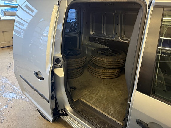 Volkswagen Caddy 8 of 11