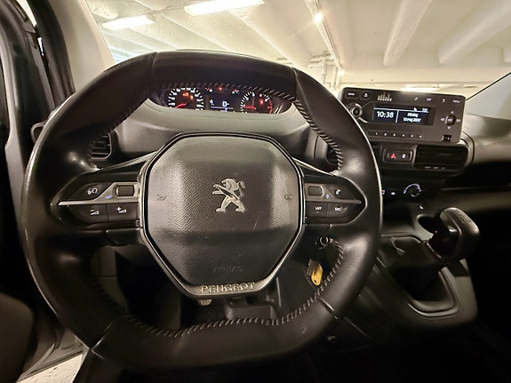 Peugeot Partner 16 of 19