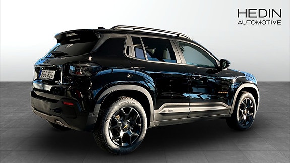 Jeep Avenger 2 of 9