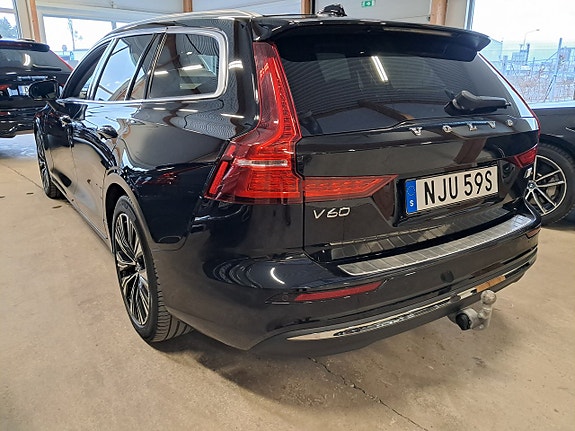 Volvo V60 4 of 5