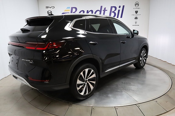 BYD Seal U 13 of 30