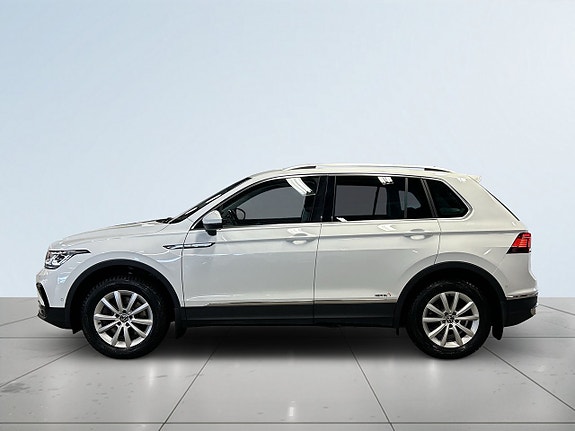 Volkswagen Tiguan 4 of 5