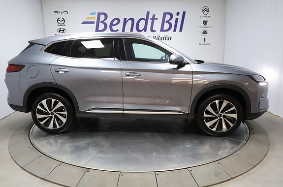 BYD Seal U 13 of 28