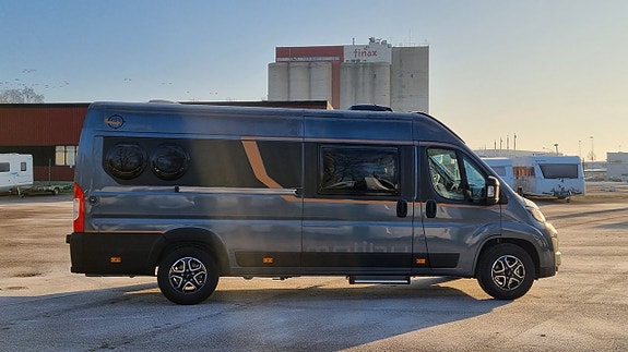 Malibu COMFORT GT SKYVIEW 640 LE * Truma D+6E *3,95%* *3500kg*Stor kyl* RÄNTEKAMPANJ 3.95% 4 of 17