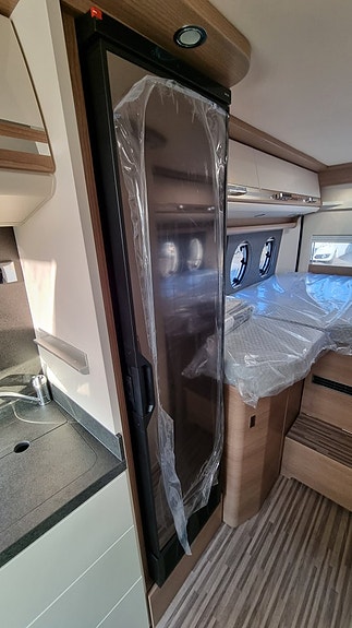 Malibu COMFORT GT SKYVIEW 640 LE * Truma D+6E *3,95%* *3500kg*Stor kyl* RÄNTEKAMPANJ 3.95% 15 of 17