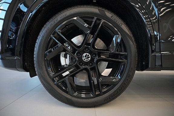Volkswagen Tiguan 11 of 29