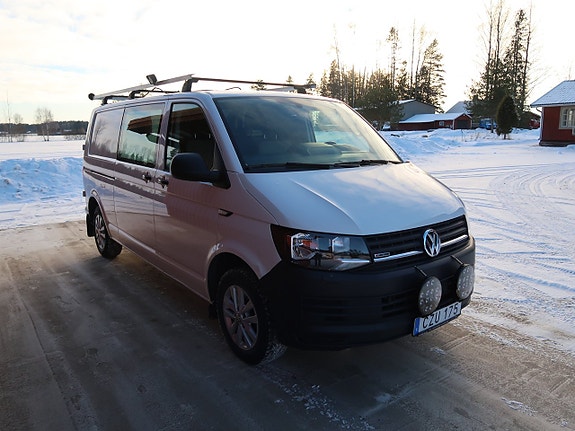 Volkswagen Transporter 3 of 5