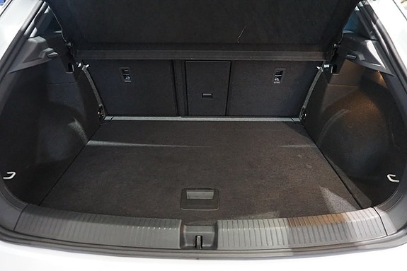 Volkswagen T-Roc 5 of 5
