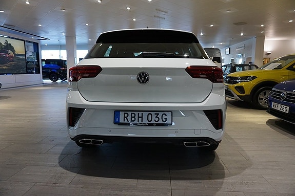 Volkswagen T-Roc 3 of 5