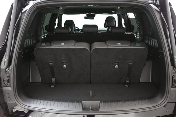 Hyundai Santa Fe 17 of 30