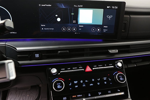 Hyundai Santa Fe 26 of 30