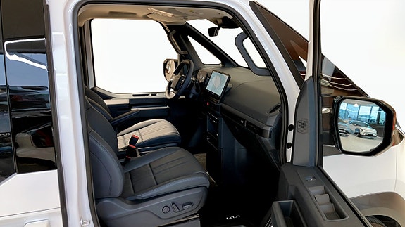 Kia PV5 3 of 5