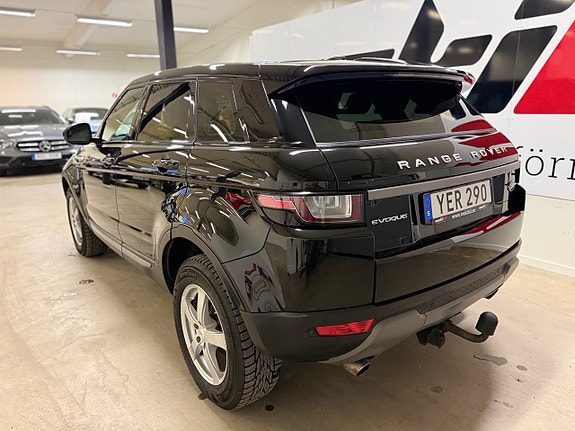 Land Rover Range Rover Evoque 3 of 5