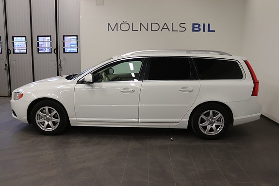Volvo V70 5 of 12
