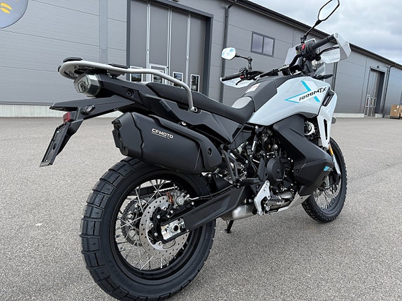 CFMOTO 1000 MT-X Nyinkommen! - Köp Online 4 of 17