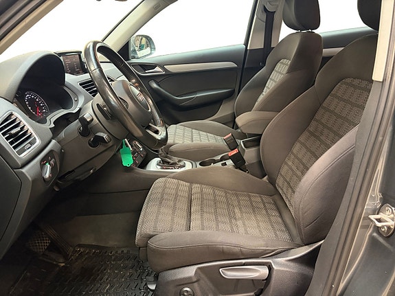 Audi Q3 12 of 16