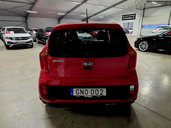 Kia Picanto 4 of 5