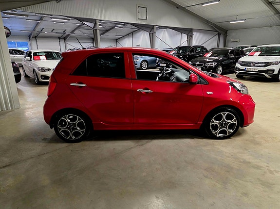 Kia Picanto 3 of 5