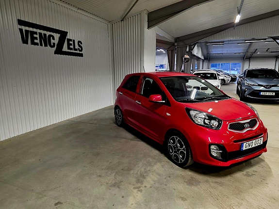 Kia Picanto 2 of 5